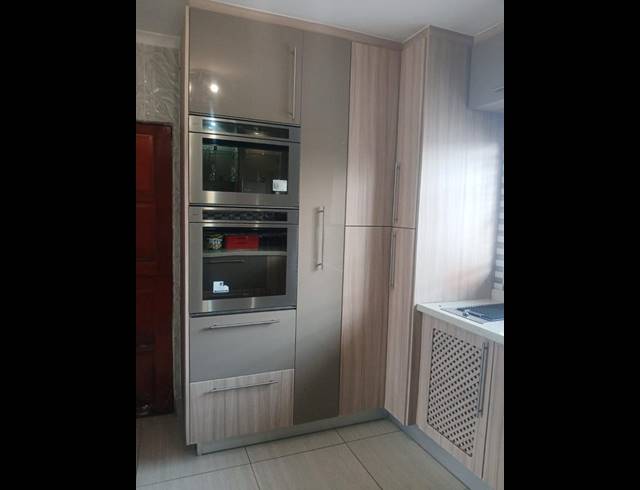 3 BEDROOM HOUSE FOR SALE IN EIKE PARK